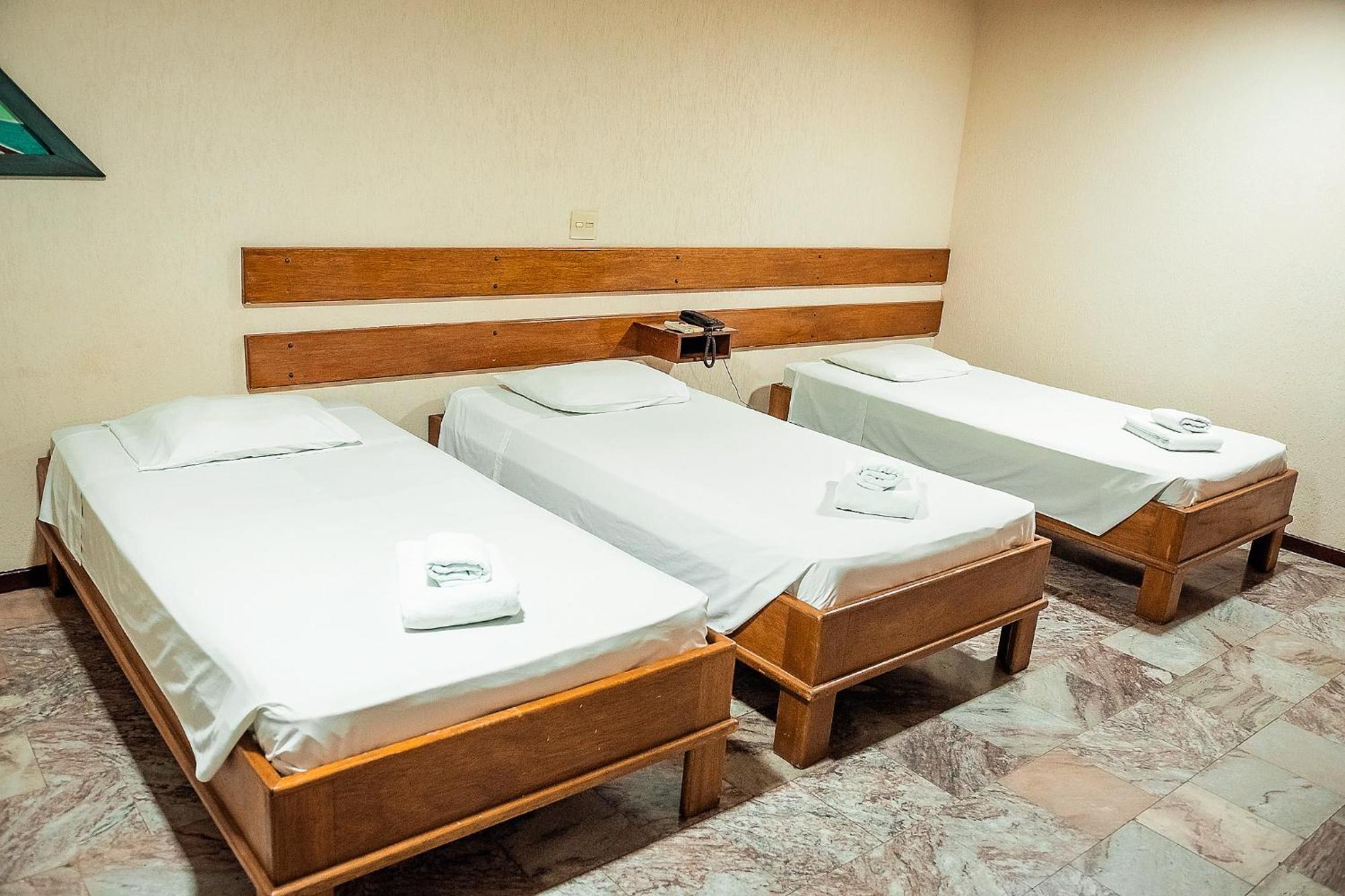 Sakr Hotel Penápolis المظهر الخارجي الصورة