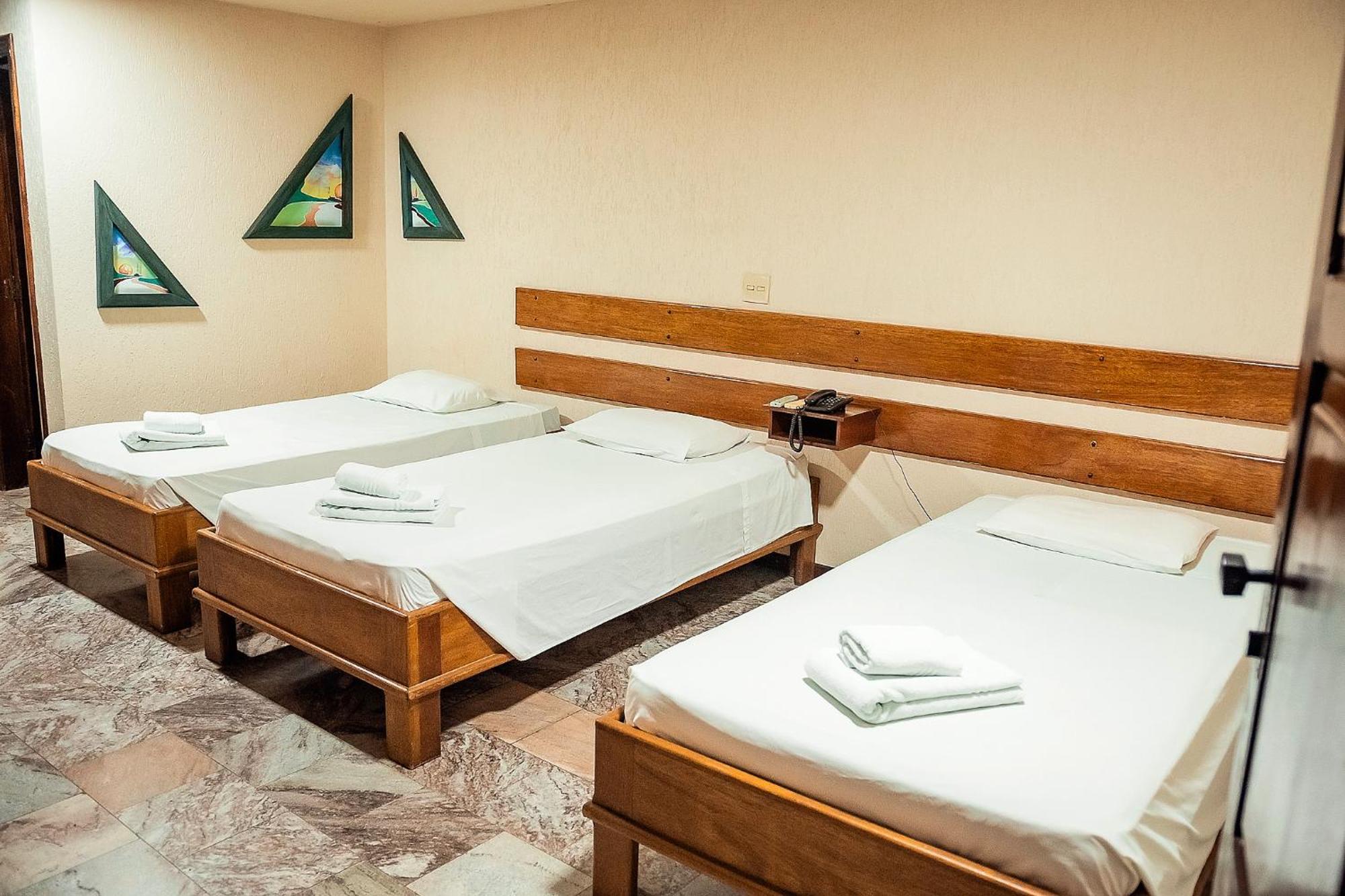 Sakr Hotel Penápolis المظهر الخارجي الصورة